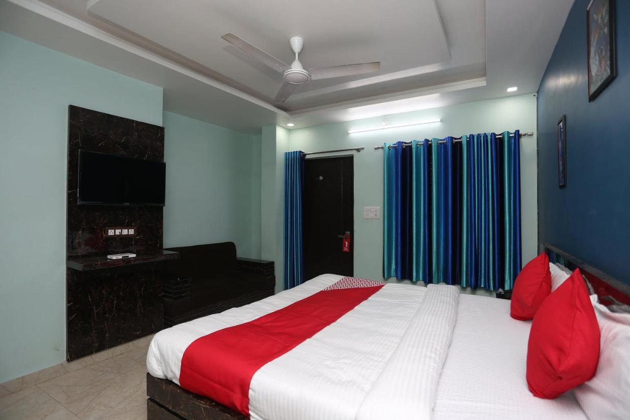 Oyo 26803 Hotel City Inn Faizābād Exteriér fotografie