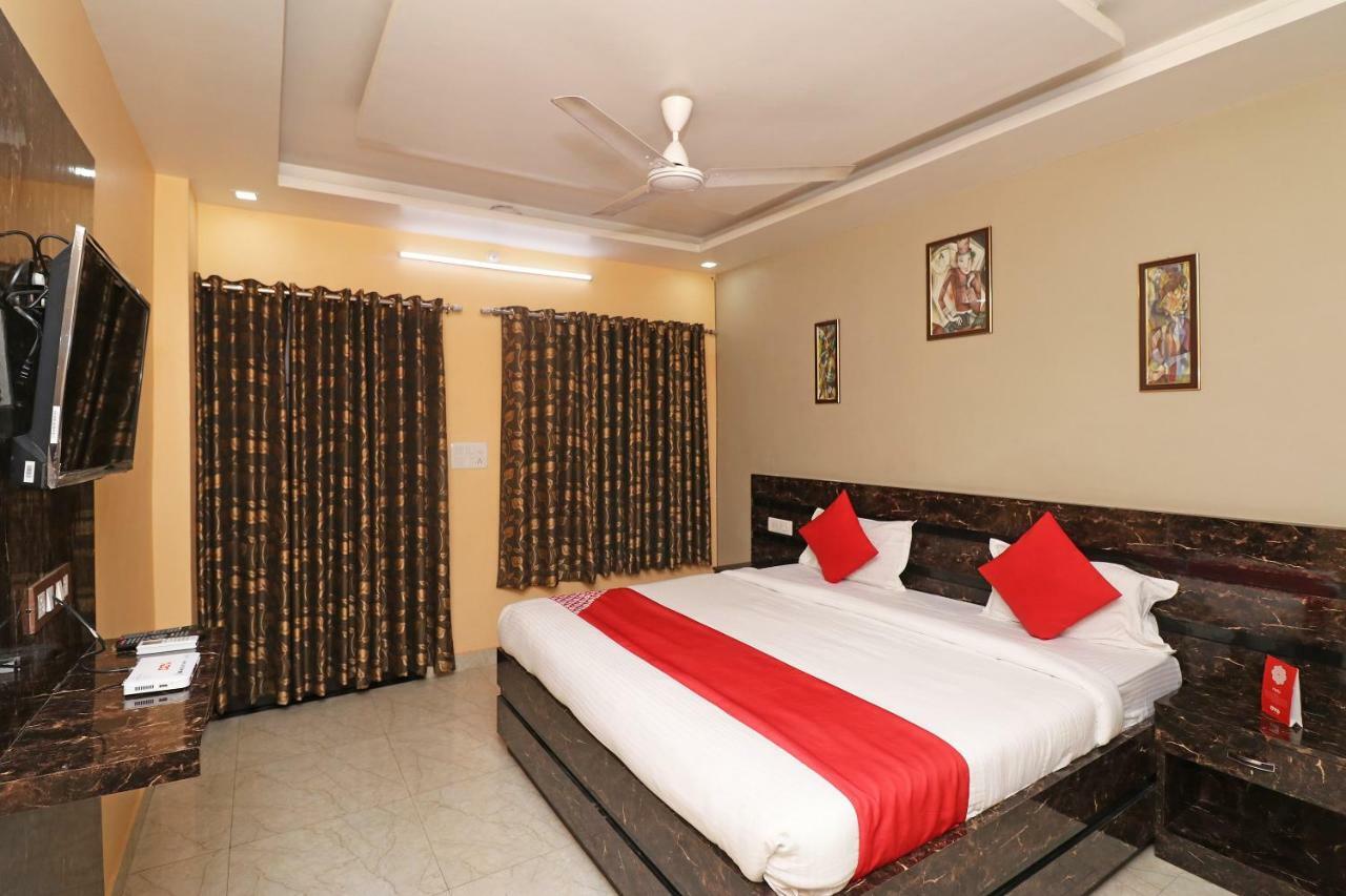 Oyo 26803 Hotel City Inn Faizābād Exteriér fotografie