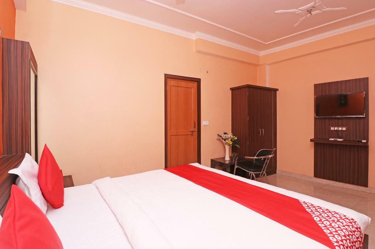 Oyo 26803 Hotel City Inn Faizābād Exteriér fotografie