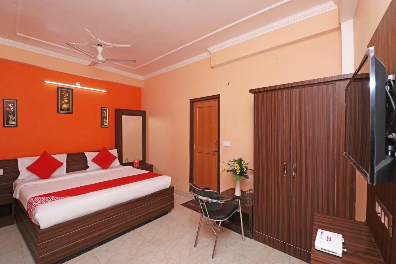 Oyo 26803 Hotel City Inn Faizābād Exteriér fotografie