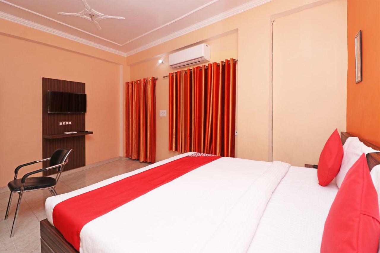 Oyo 26803 Hotel City Inn Faizābād Exteriér fotografie